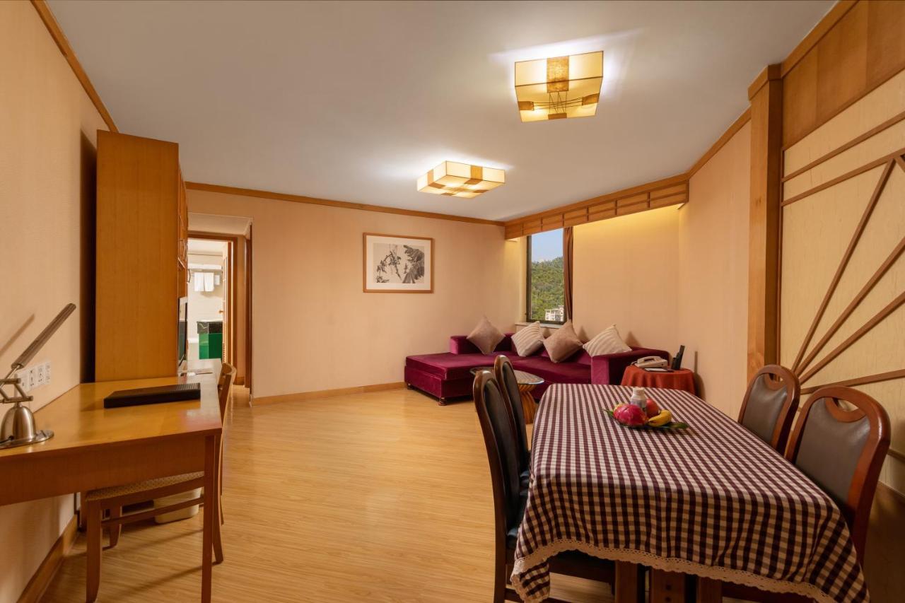 Guangdong Hotel Zhuhai Exteriör bild